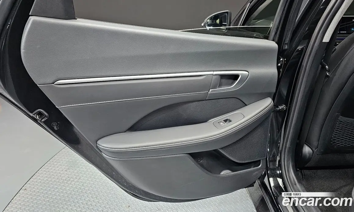 Hyundai Sonata 2022 2.0 автомат (гидро), фото 15