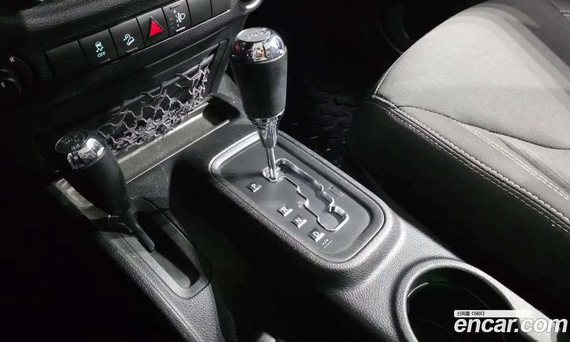 Jeep Wrangler 2017 3.6 автомат (гидро), фото 12 Jeep Wrangler 2017 3.6 автомат (гидро), фото 12
