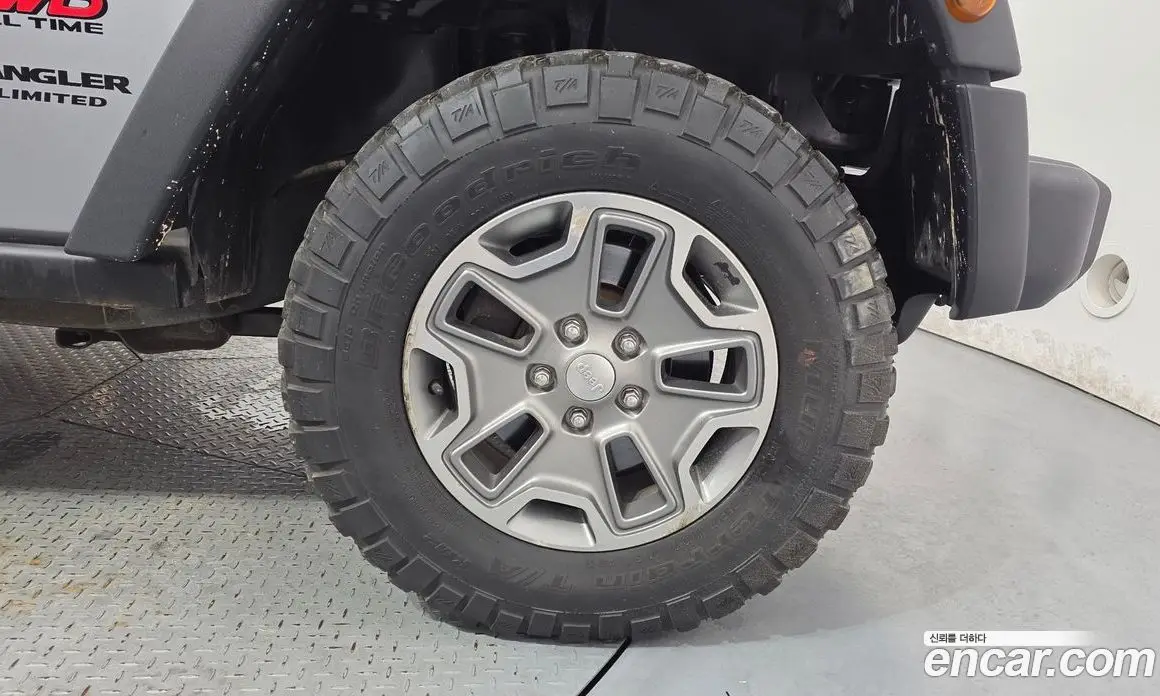 Jeep Wrangler 2017 3.6 автомат (гидро), фото 7 Jeep Wrangler 2017 3.6 автомат (гидро), фото 7