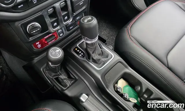 Jeep Wrangler 2025 2.0 автомат (гидро), миниатюра 12