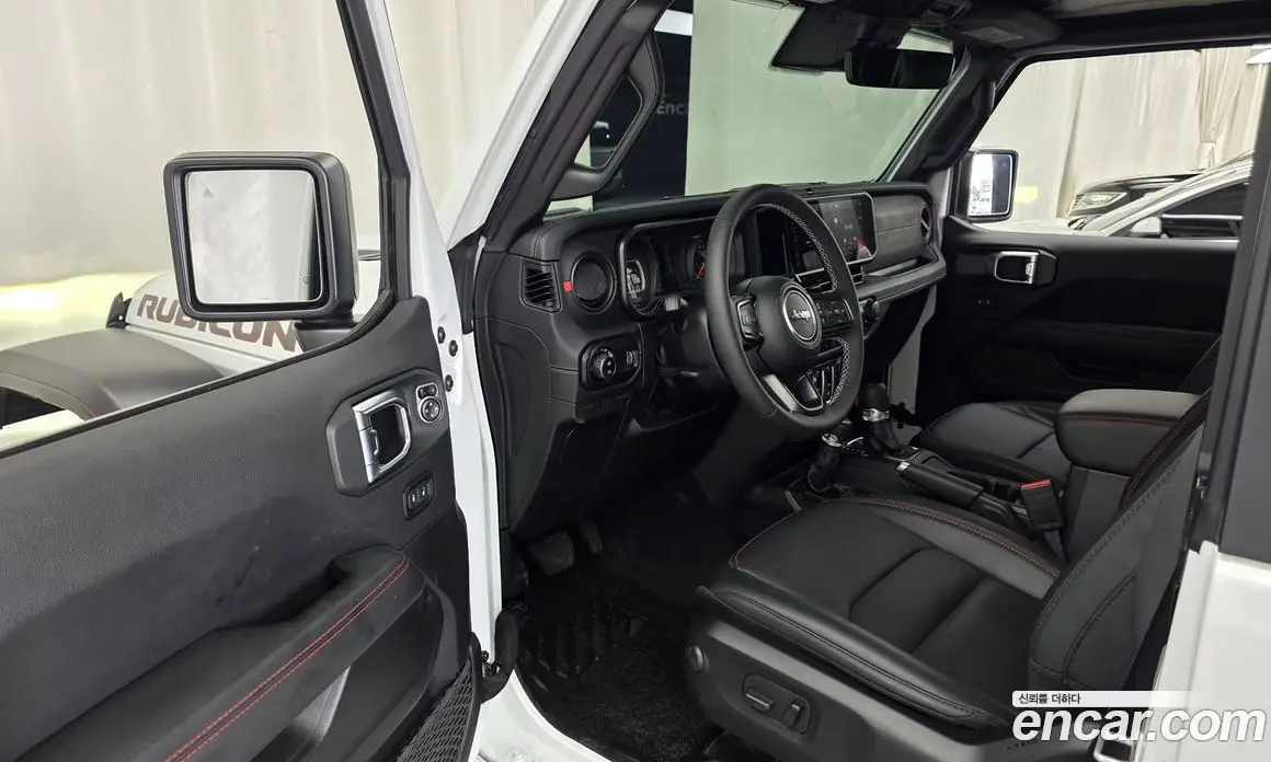 Jeep Wrangler 2025 2.0 автомат (гидро), фото 13 Jeep Wrangler 2025 2.0 автомат (гидро), фото 13