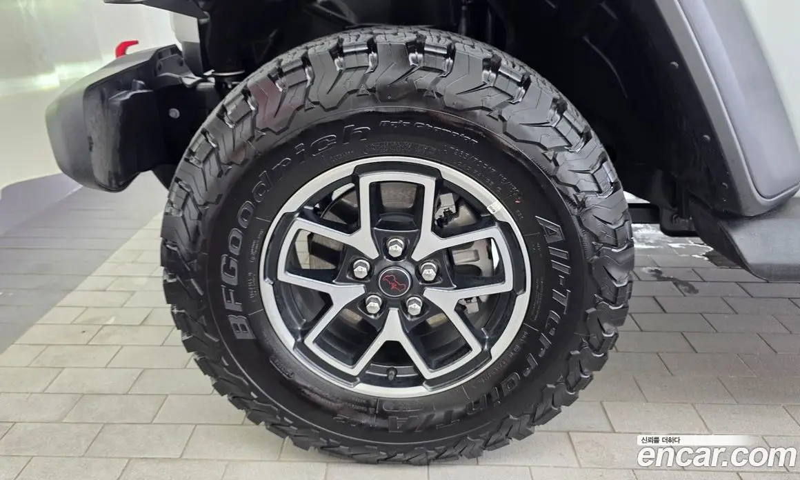 Jeep Wrangler 2025 2.0 автомат (гидро), фото 5 Jeep Wrangler 2025 2.0 автомат (гидро), фото 5
