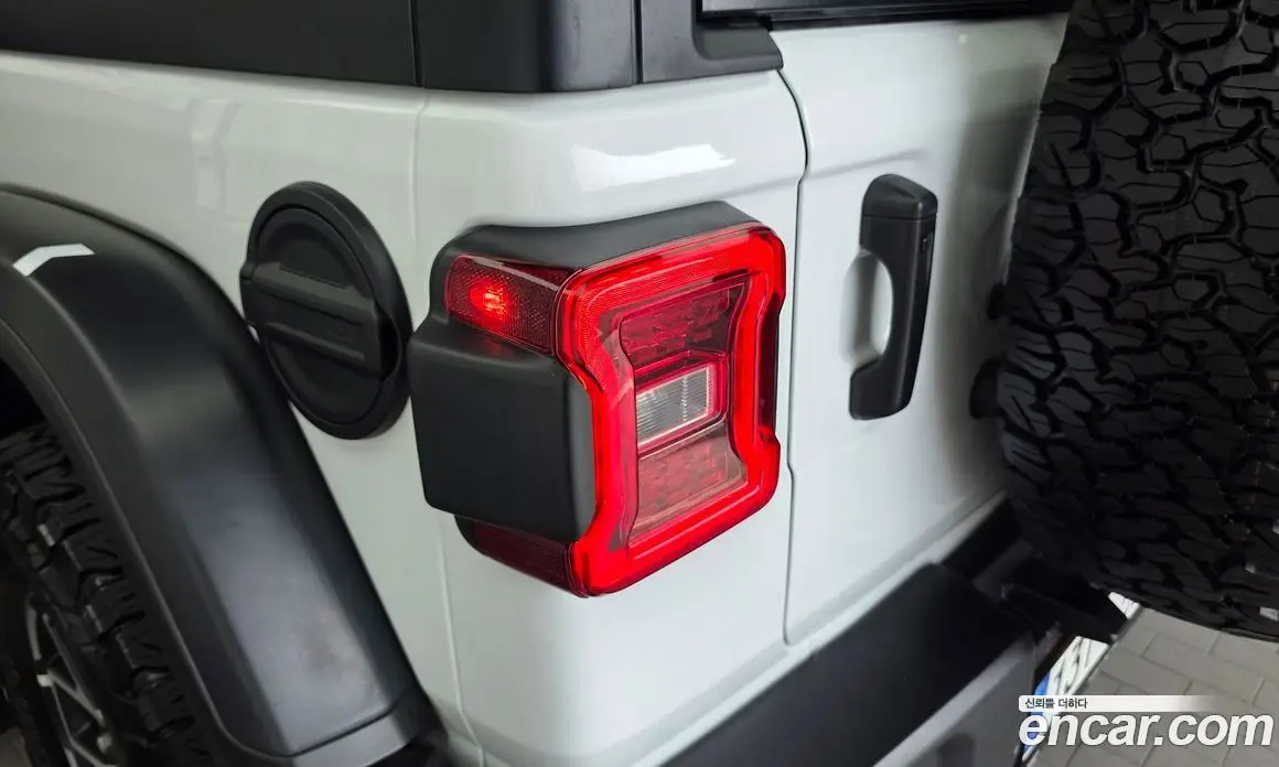 Jeep Wrangler 2025 2.0 автомат (гидро), фото 9 Jeep Wrangler 2025 2.0 автомат (гидро), фото 9