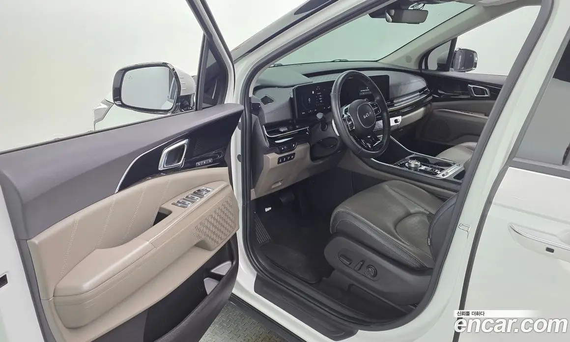 Kia Carnival 2023 3.5 автомат (гидро), фото 13 Kia Carnival 2023 3.5 автомат (гидро), фото 13