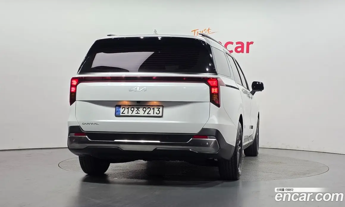 Kia Carnival 2023 3.5 автомат (гидро), фото 4 Kia Carnival 2023 3.5 автомат (гидро), фото 4