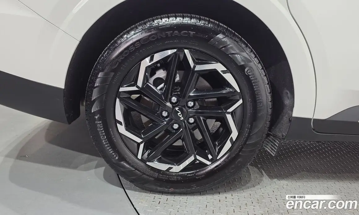 Kia Carnival 2023 3.5 автомат (гидро), фото 5 Kia Carnival 2023 3.5 автомат (гидро), фото 5