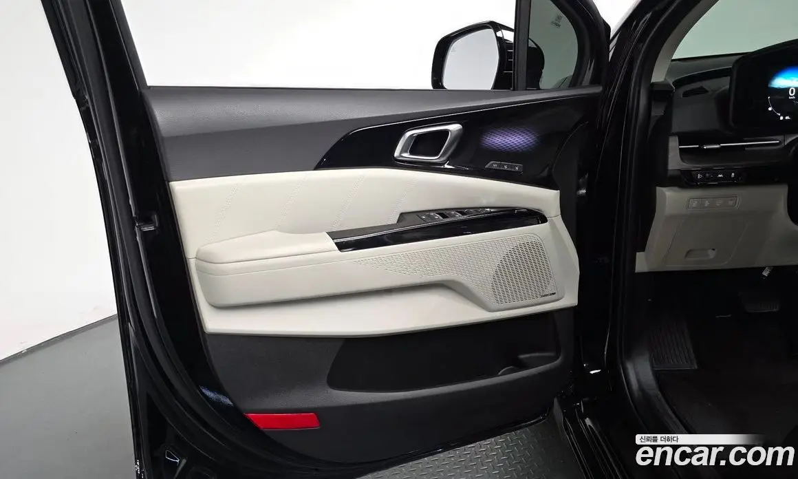 Kia Carnival 2023 3.5 автомат (гидро), фото 14