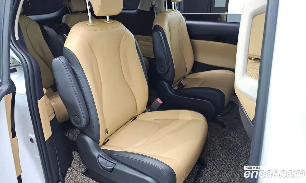 Kia Carnival 2023 2.2 автомат (гидро), фото 16