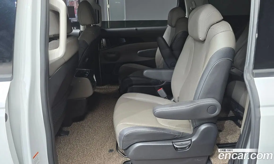 Kia Carnival 2024 3.5 автомат (гидро), фото 17 Kia Carnival 2024 3.5 автомат (гидро), фото 17