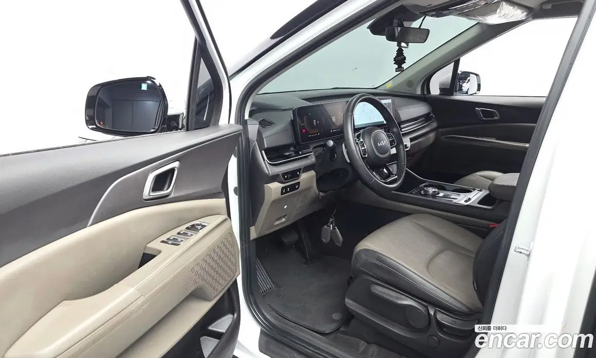 Kia Carnival 2024 1.6 автомат (гидро), фото 13