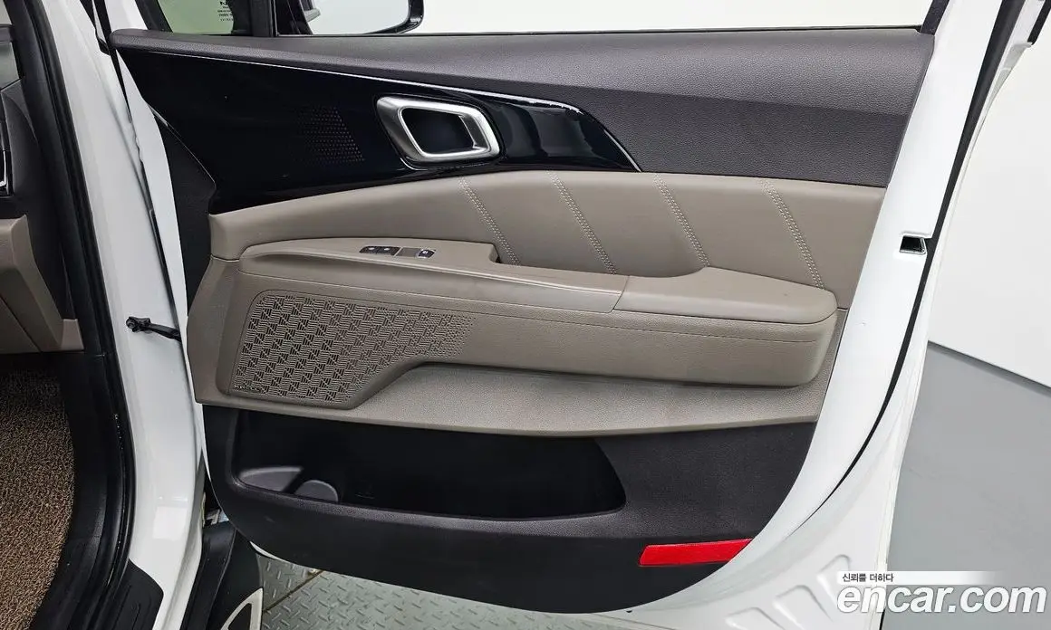 Kia Carnival 2025 2.2 автомат (гидро), фото 15 Kia Carnival 2025 2.2 автомат (гидро), фото 15