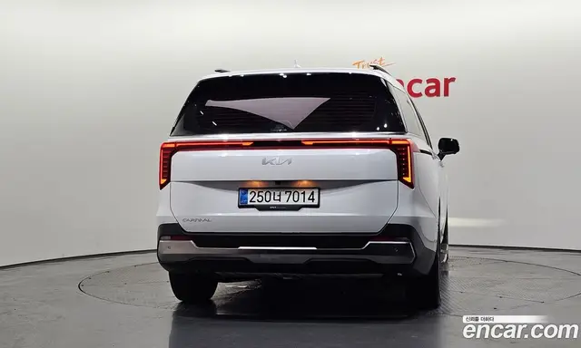 Kia Carnival 2025 2.2 автомат (гидро), миниатюра 4 Kia Carnival 2025 2.2 автомат (гидро), миниатюра 4