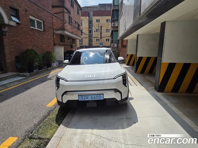 Kia EV3 2026 1.6 автомат (гидро), миниатюра 3 Kia EV3 2026 1.6 автомат (гидро), миниатюра 3