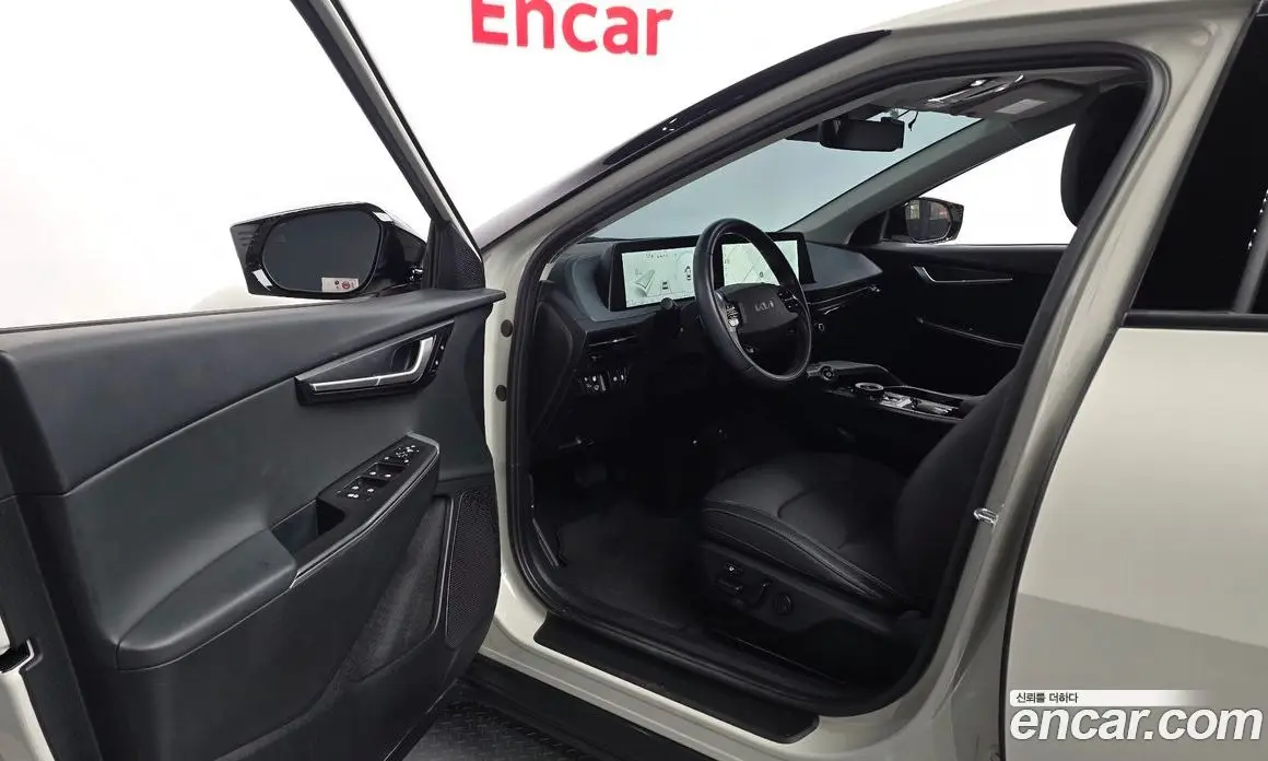 Kia EV6 2022 0.1 автомат (гидро), фото 13 Kia EV6 2022 0.1 автомат (гидро), фото 13