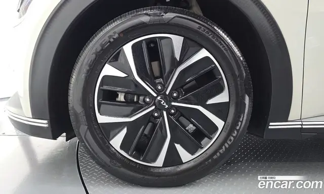 Kia EV6 2022 0.1 автомат (гидро), миниатюра 5 Kia EV6 2022 0.1 автомат (гидро), миниатюра 5