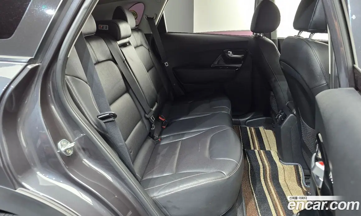 Kia Niro 2019 0.2 автомат (гидро), фото 16