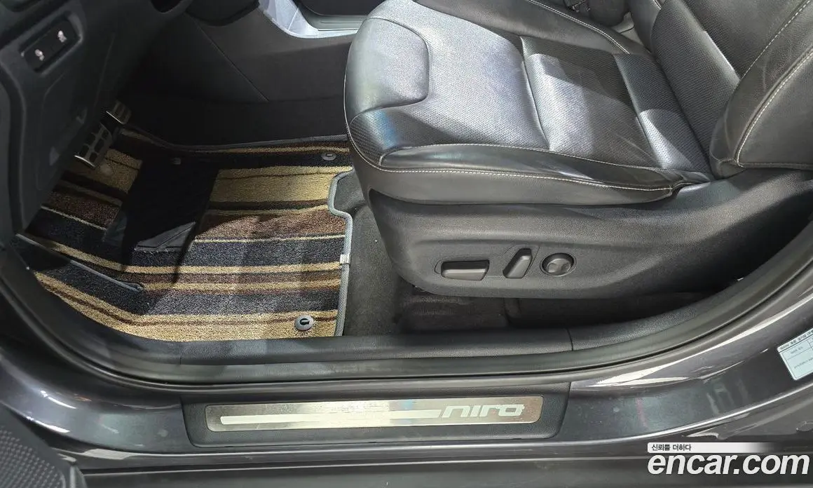 Kia Niro 2019 0.2 автомат (гидро), фото 5
