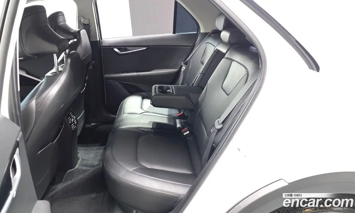 Kia Niro 2023 0.2 автомат (гидро), фото 18