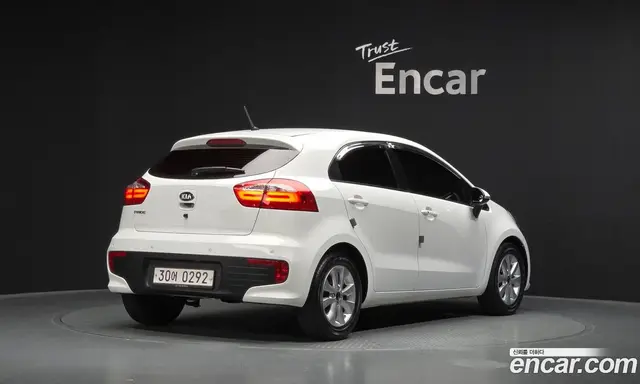 Kia Pride 2016 1.4 автомат (гидро), миниатюра 2 Kia Pride 2016 1.4 автомат (гидро), миниатюра 2