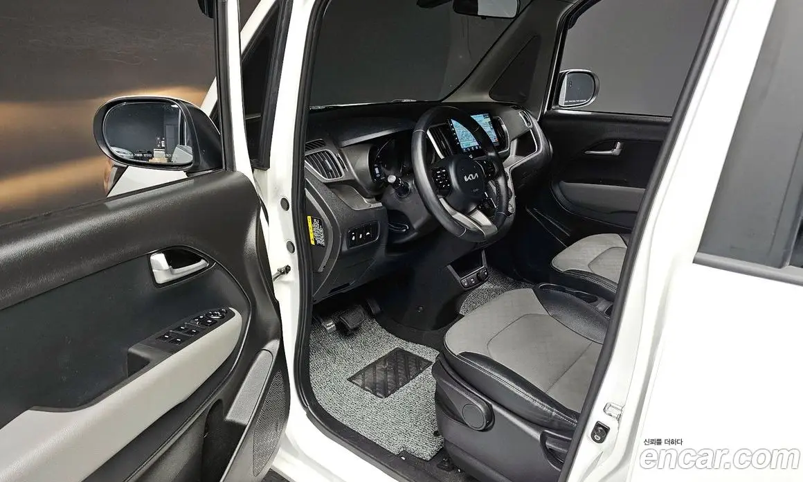 Kia Ray 2022 1.0 автомат (гидро), фото 12