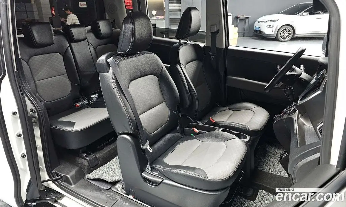 Kia Ray 2022 1.0 автомат (гидро), фото 15