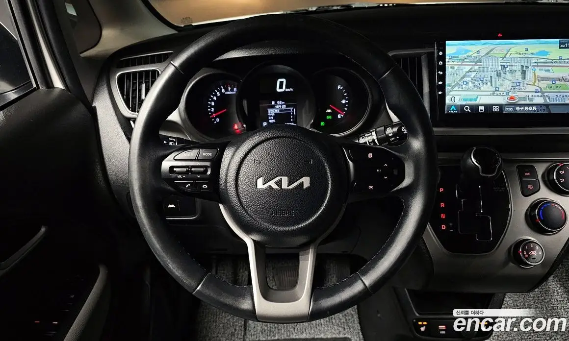 Kia Ray 2022 1.0 автомат (гидро), фото 17