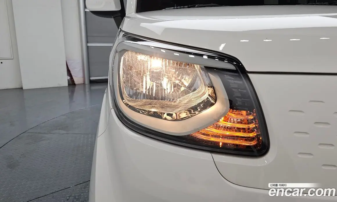 Kia Ray 2022 1.0 автомат (гидро), фото 8