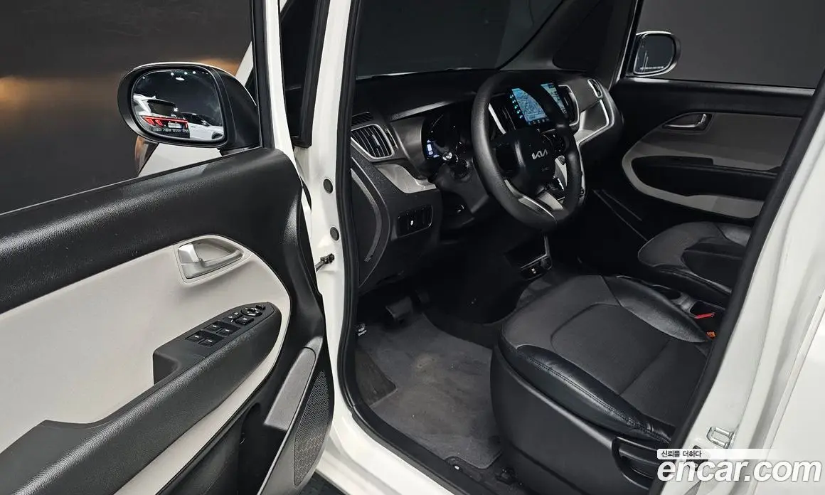 Kia Ray 2022 1.0 автомат (гидро), фото 13