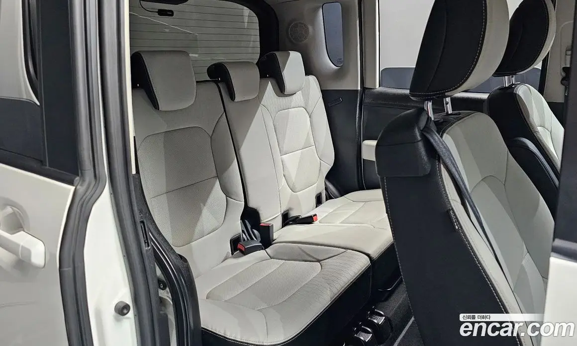 Kia Ray 2023 1.0 автомат (гидро), фото 17