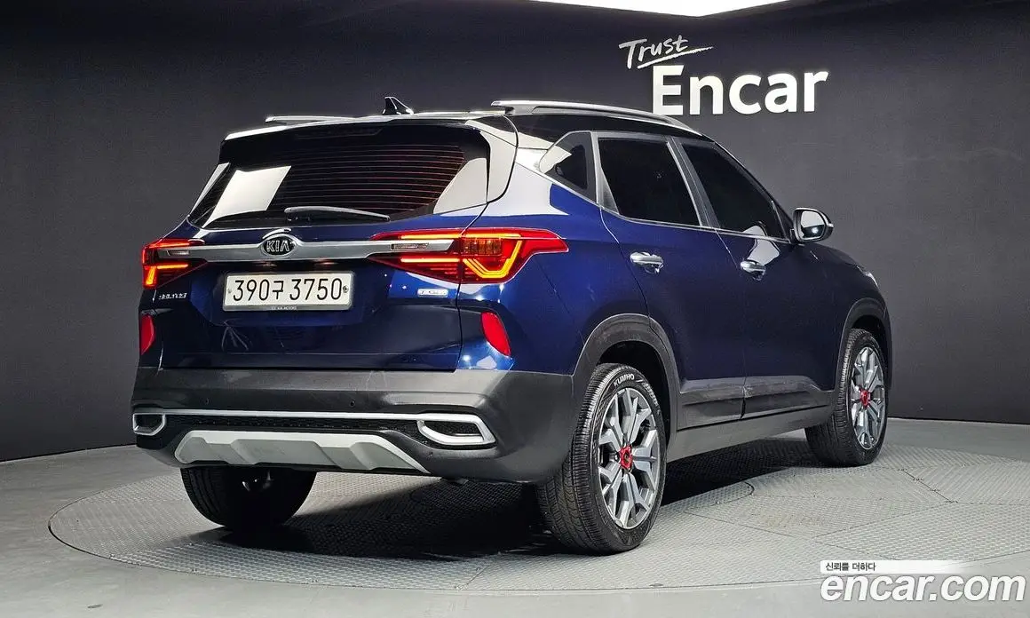 Kia Seltos 2019 1.6 автомат (гидро), фото 2 Kia Seltos 2019 1.6 автомат (гидро), фото 2