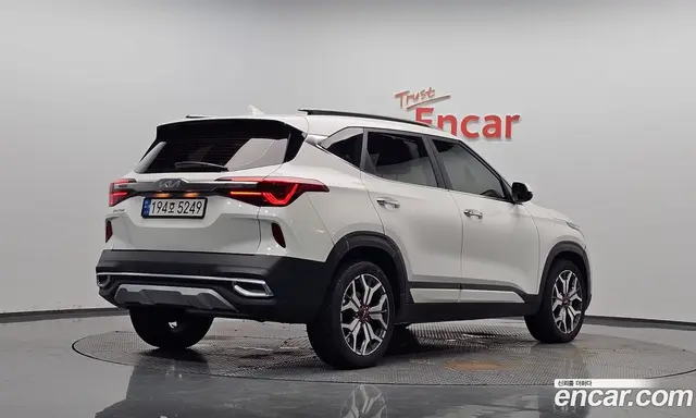 Kia Seltos 2022 1.6 автомат (гидро), миниатюра 2 Kia Seltos 2022 1.6 автомат (гидро), миниатюра 2