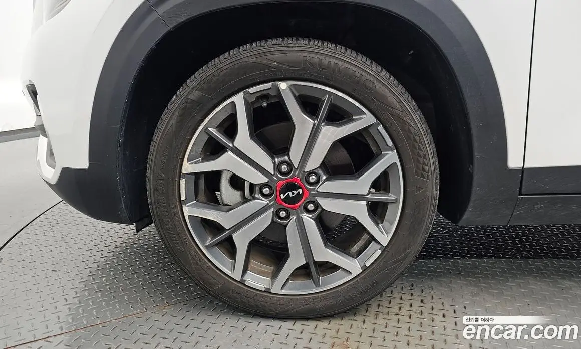 Kia Seltos 2022 1.6 автомат (гидро), фото 5 Kia Seltos 2022 1.6 автомат (гидро), фото 5