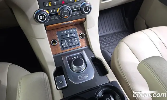 Land Rover Discovery 2014 3.0 автомат (гидро), миниатюра 11 Land Rover Discovery 2014 3.0 автомат (гидро), миниатюра 11
