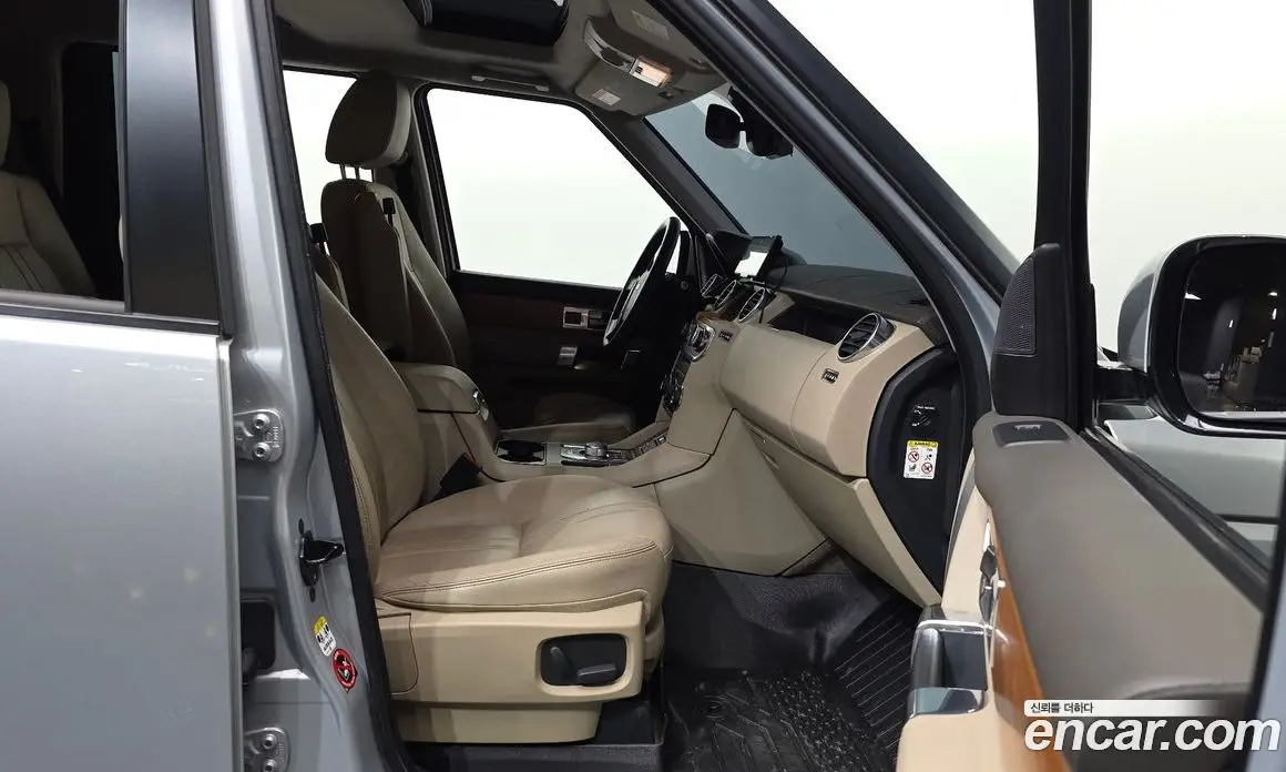 Land Rover Discovery 2014 3.0 автомат (гидро), фото 16 Land Rover Discovery 2014 3.0 автомат (гидро), фото 16