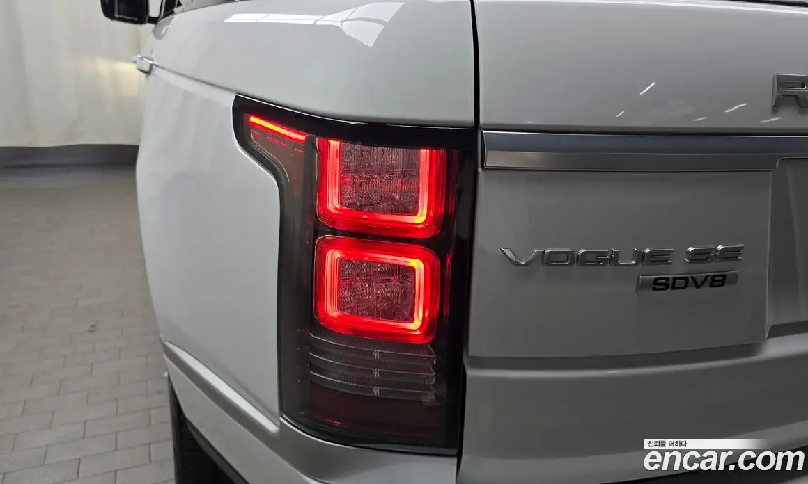 Land Rover Range Rover 2016 4.4 автомат (гидро), фото 9