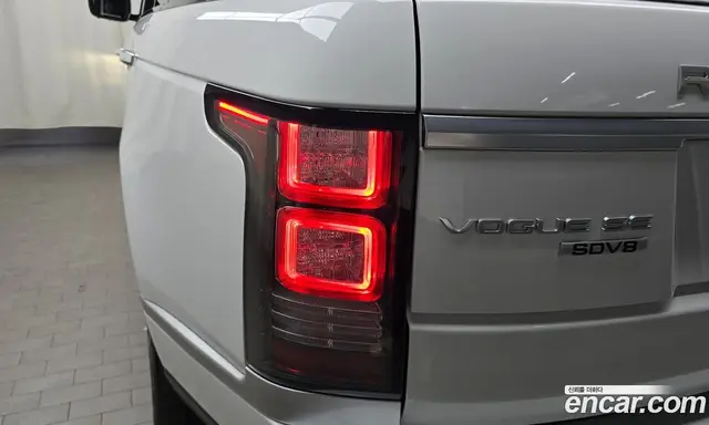 Land Rover Range Rover 2016 4.4 автомат (гидро), миниатюра 9