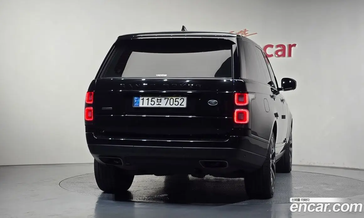 Land Rover Range Rover 2018 4.4 автомат (гидро), фото 4