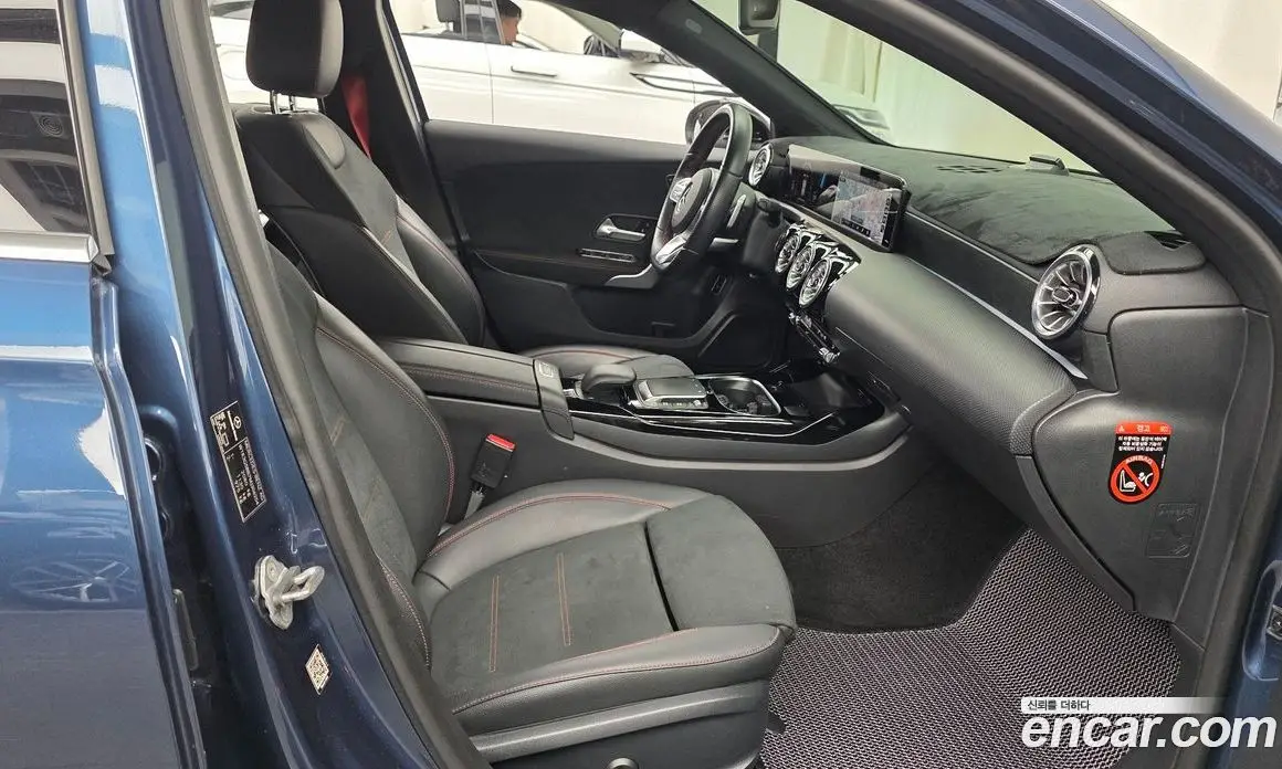 Mercedes-Benz A-Class 2021 2.0 автомат (гидро), фото 16