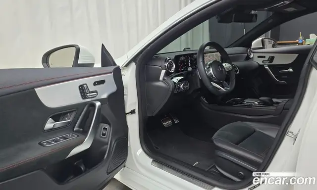 Mercedes-Benz CLA-Class 2023 2.0 автомат (гидро), миниатюра 12