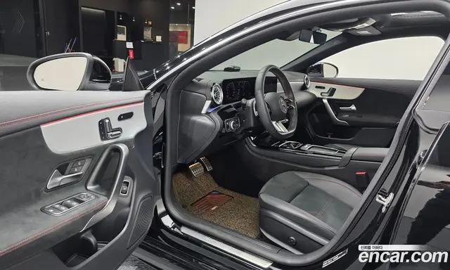 Mercedes-Benz CLA-Class 2024 2.0 автомат (гидро), миниатюра 12
