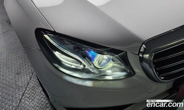 Mercedes-Benz E-Class 2017 1.9 автомат (гидро), миниатюра 8