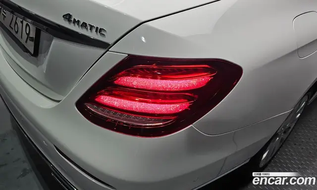 Mercedes-Benz E-Class 2017 1.9 автомат (гидро), миниатюра 9