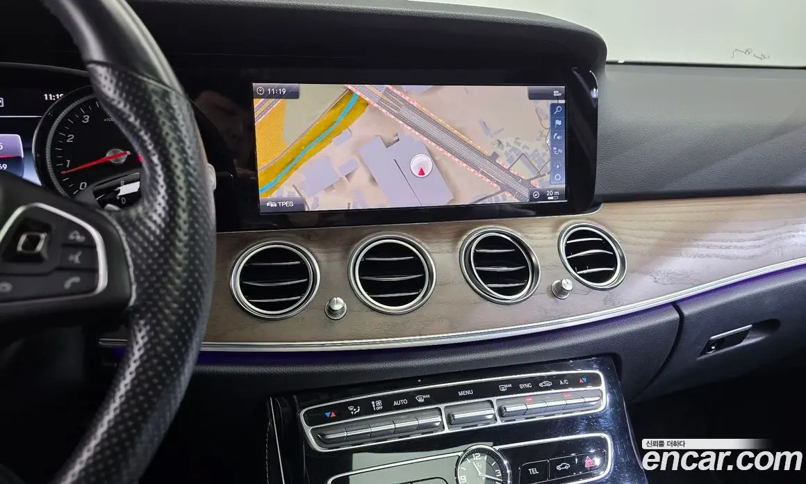 Mercedes-Benz E-Class 2018 2.0 автомат (гидро), фото 17 Mercedes-Benz E-Class 2018 2.0 автомат (гидро), фото 17
