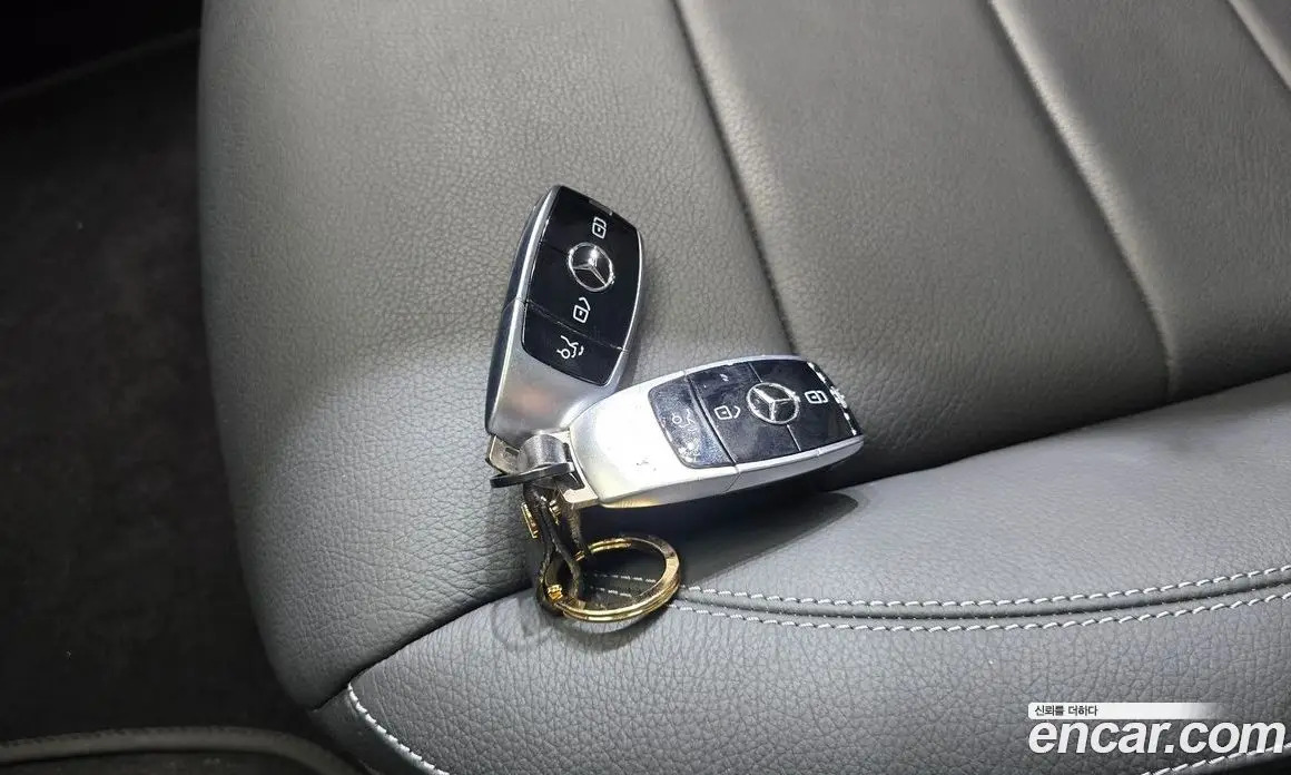 Mercedes-Benz E-Class 2018 2.0 автомат (гидро), фото 20 Mercedes-Benz E-Class 2018 2.0 автомат (гидро), фото 20