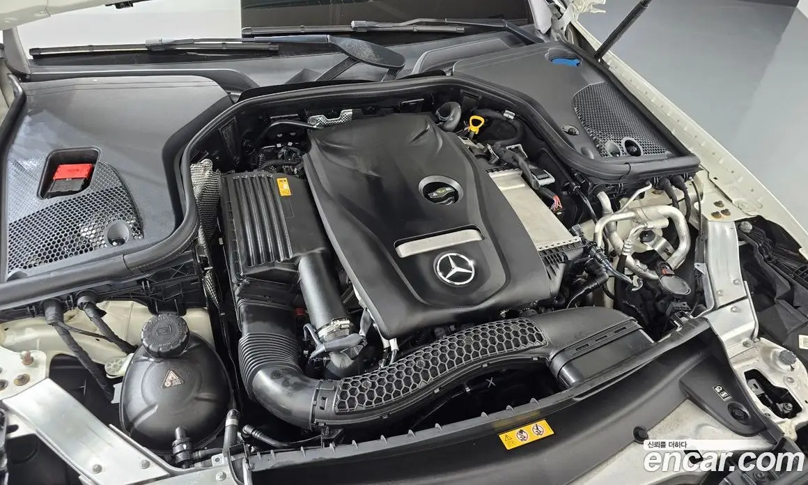 Mercedes-Benz E-Class 2018 2.0 автомат (гидро), фото 6 Mercedes-Benz E-Class 2018 2.0 автомат (гидро), фото 6