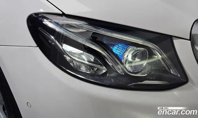 Mercedes-Benz E-Class 2018 2.0 автомат (гидро), миниатюра 8 Mercedes-Benz E-Class 2018 2.0 автомат (гидро), миниатюра 8