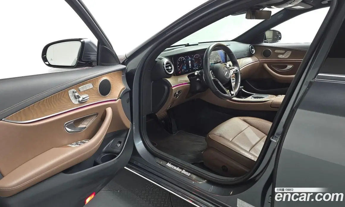 Mercedes-Benz E-Class 2021 2.0 автомат (гидро), фото 12 Mercedes-Benz E-Class 2021 2.0 автомат (гидро), фото 12