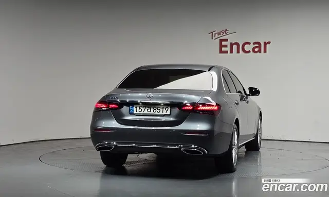 Mercedes-Benz E-Class 2021 2.0 автомат (гидро), миниатюра 3 Mercedes-Benz E-Class 2021 2.0 автомат (гидро), миниатюра 3