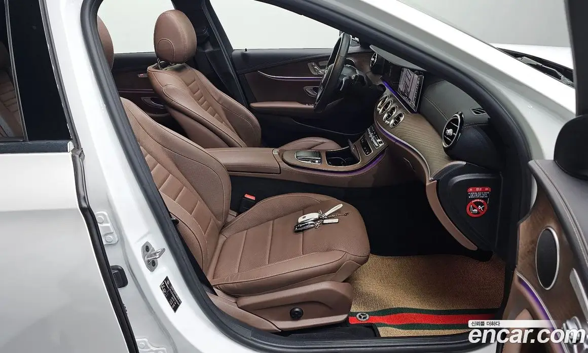 Mercedes-Benz E-Class 2021 2.0 автомат (гидро), фото 15 Mercedes-Benz E-Class 2021 2.0 автомат (гидро), фото 15