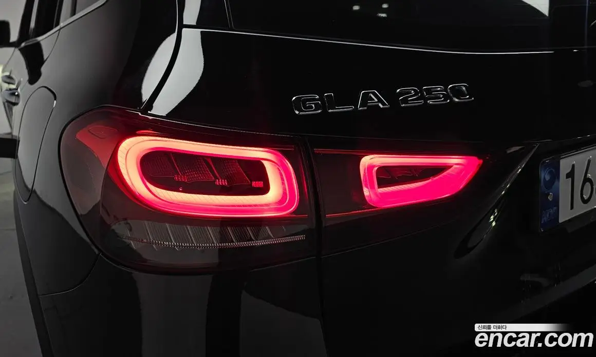 Mercedes-Benz GLA-Class 2020 2.0 автомат (гидро), фото 8 Mercedes-Benz GLA-Class 2020 2.0 автомат (гидро), фото 8